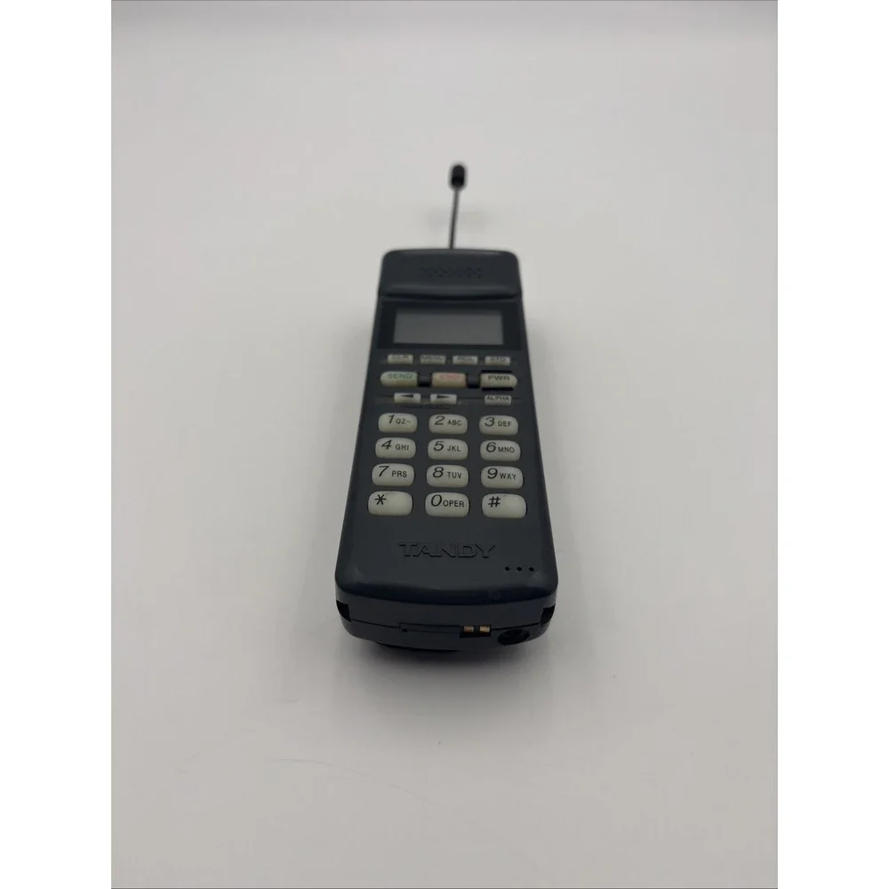 Vintage Tandy CT-350 Brick Cellular Phone Model 17-1060A Gray Retro Tech